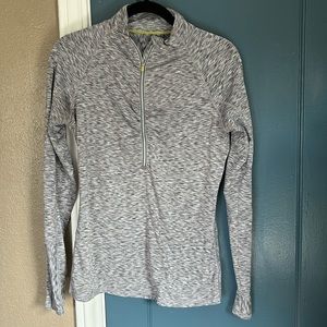 Athleta lightweight pullover